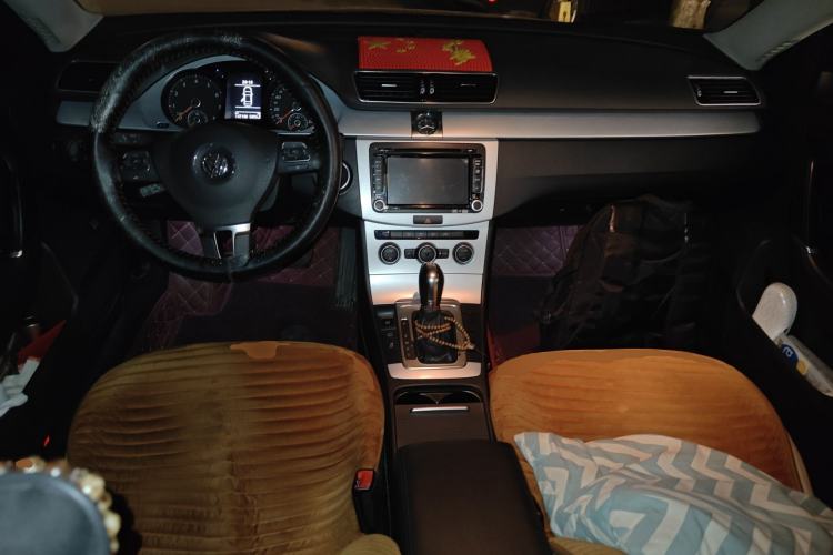 Used Volkswagen Magotan 2015 1.8TSI Advanced Model Center Console