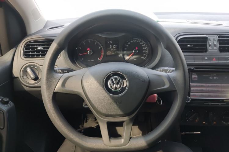 Used Volkswagen Polo 2014 1.4L Manual Fashion Edition Steering Wheel