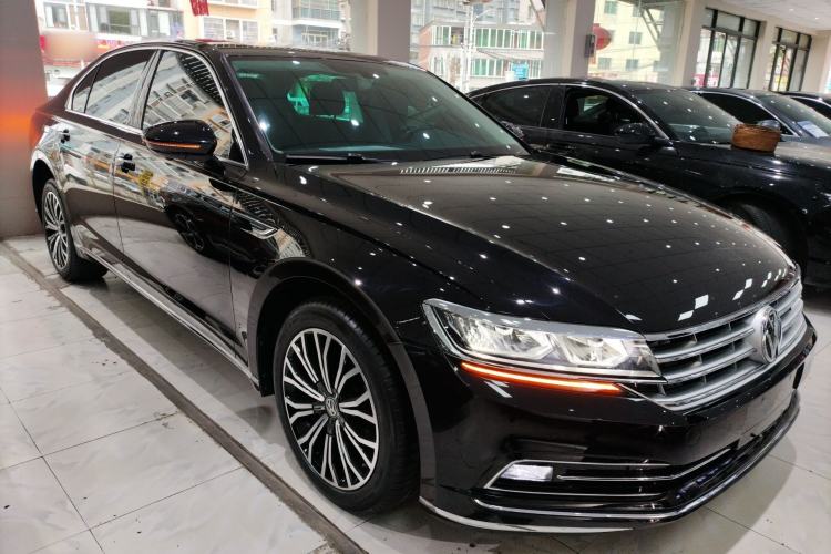 Used Volkswagen Phideon 2019 380TSI Two-Wheel Drive Business Edition China VI Standard
