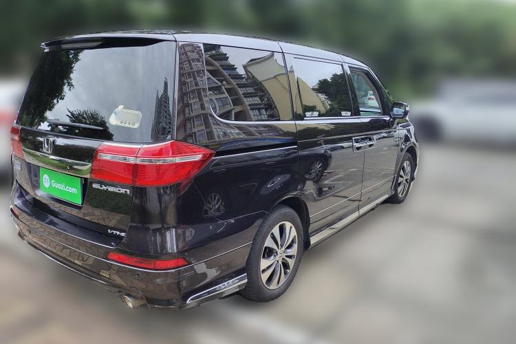 Used Honda Elysion 2015 2.4L VTi-S Prestige Edition Rear Right 45 Deg