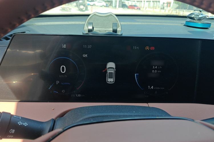 Used Changan CS75 PLUS 2023 3rd Generation 1.5T Automatic Prestige Model
