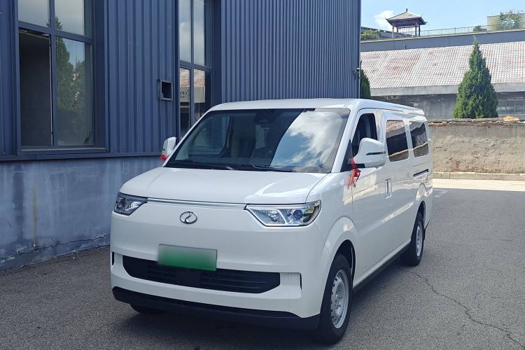 Used Ruichi EC75 2025 Model Passenger Vehicle Smart Driving Ultra-Charging Edition, Pioneer Type I, 52.16 kWh