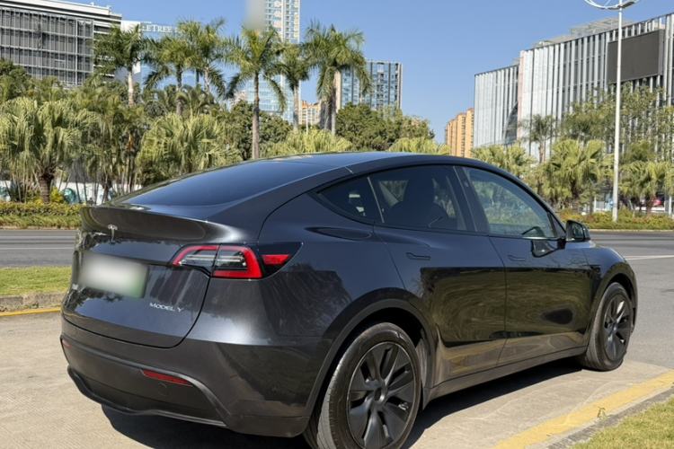 Used Tesla Model Y 2024 Rear-Wheel-Drive Version
