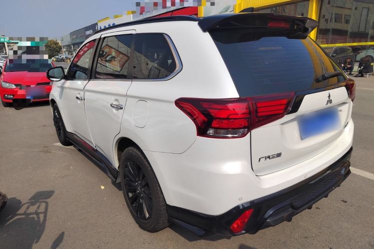 Used Mitsubishi Outlander 2021 2.4L 4x4 DynaDrive Edition 5 Seats
