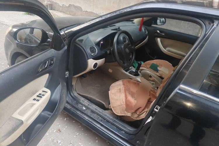 Used Volkswagen Lavida 2013 Classic 1.6L Manual Fashion Edition Driver Seat