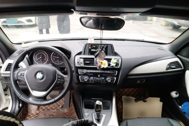 Used BMW 2 Series 2015 220i Convertible Coupe Leading Model
