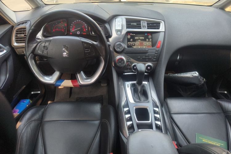 Used DS 5 2014 1.6T Luxury Edition THP160
