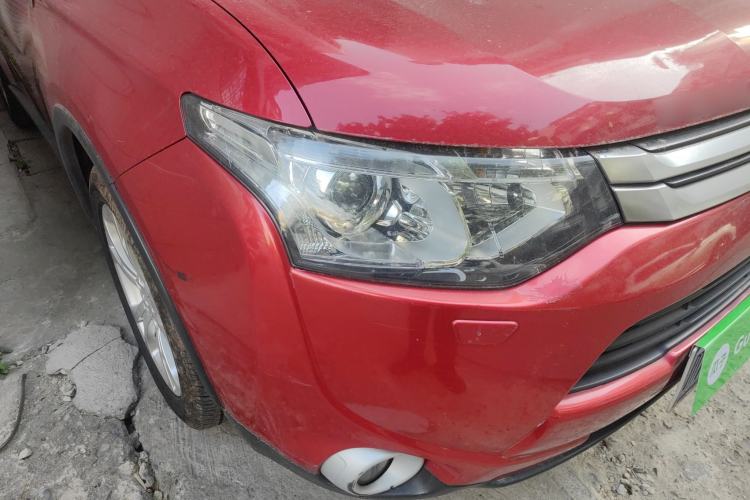 Used Mitsubishi Outlander 2014 2.4L 4x4 Deluxe Value Edition 5 Seats