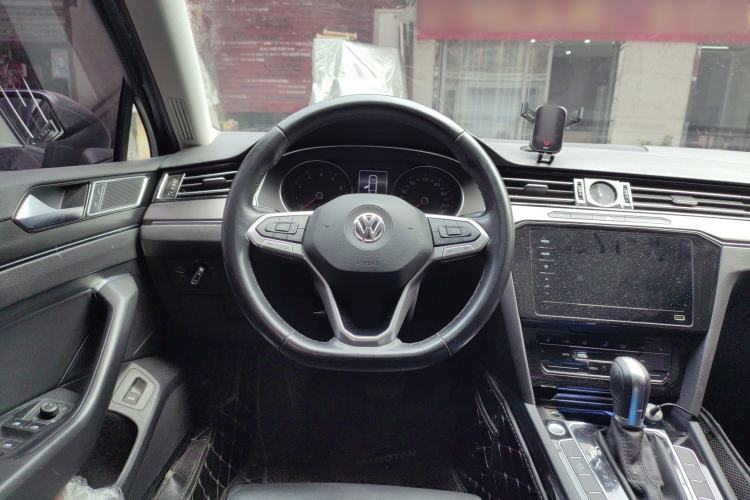 Used Volkswagen Magotan 2020 330TSI DSG Leading Model Steering Wheel