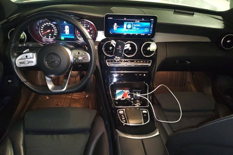 Used Mercedes-Benz C-Class 2019 C 260 Sport Edition Center Console