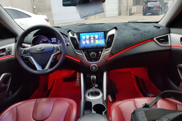 Used Hyundai Veloster 2011 1.6L Automatic Flagship Edition Center Console