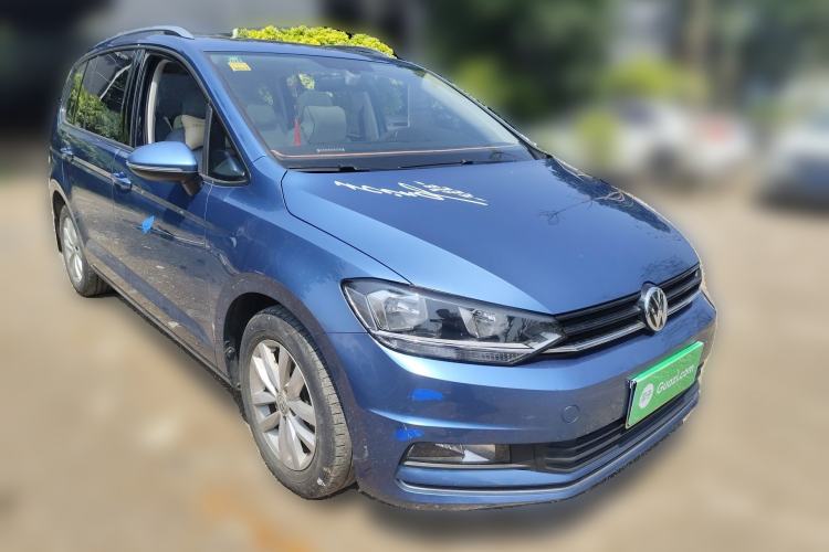 Used Volkswagen Touran 2018 Volkswagen Touran L 280TSI DSG Comfort Edition 7 Seats China VI Standard Front Right 45 Deg
