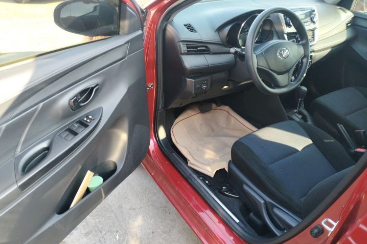 Used Toyota YARiS L Zhi Xiang 2017 1.5E CVT Dynamic Edition Driver Seat