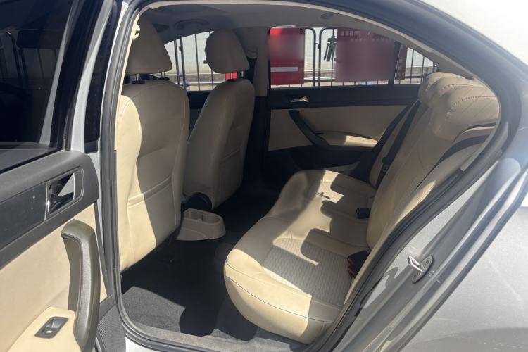 Used Skoda Rapid 2016 1.6L Automatic Chuanxing Edition Interior 3