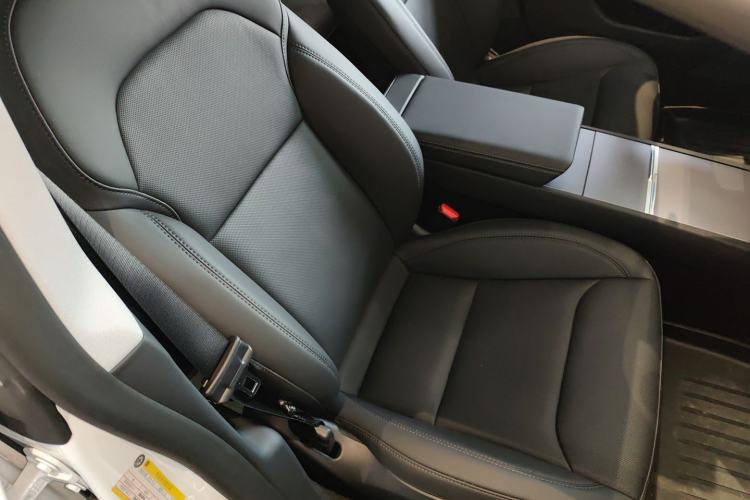 Used Tesla Model 3 2025 Rear-Wheel-Drive Version