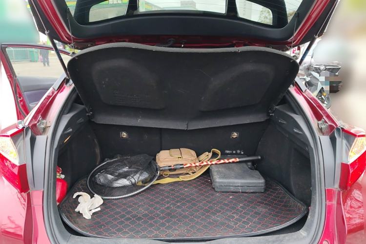 Used Toyota IZOA 2018 2.0L Yichi Version China VI Standard
