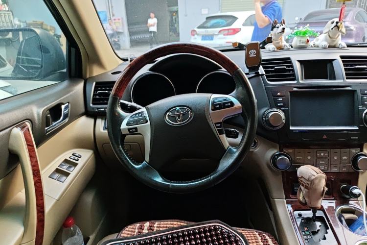 Used Toyota Highlander 2013 2.7L Two-Wheel Drive 7-Seater Zijin Edition Steering Wheel