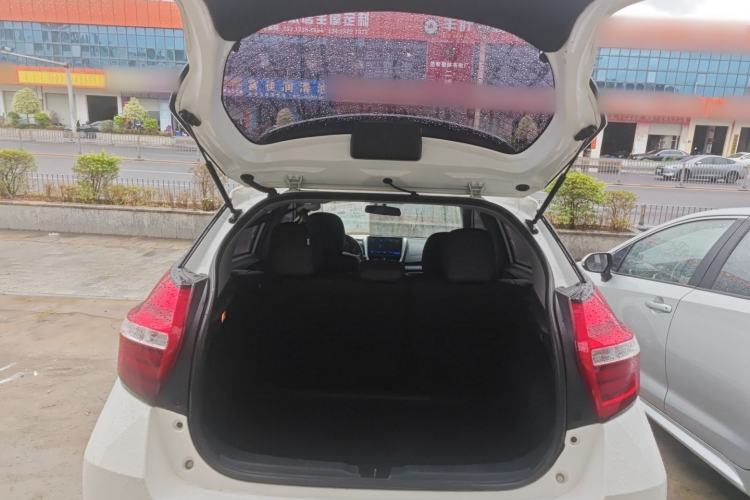 Used Toyota YARiS L Zhi Xuan 2019 1.5E CVT Dynamic Edition China VI compliant
