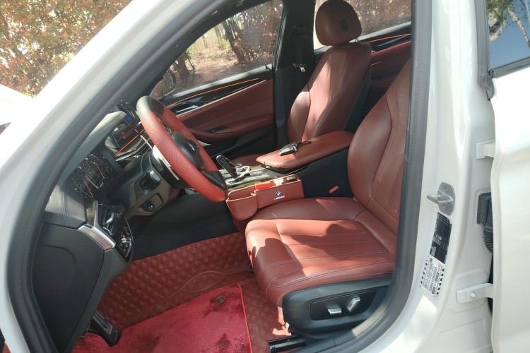 Used BMW 5 Series 2019 530Li Leading Model M Sport Package Left Front Seat