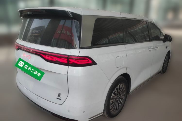 Used BYD Xia 2025 DM-i 1.5T 180km Excellence Model Rear Right 45 Deg