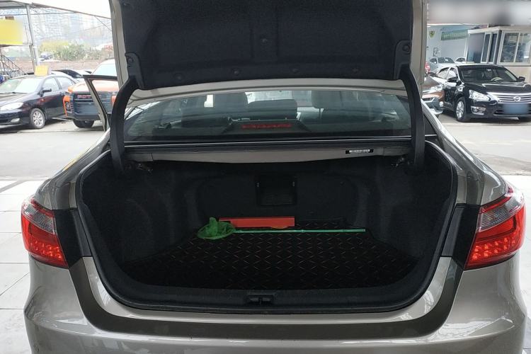 Used Changan Raeton 2013 1.8T Automatic Prestige Model China IV Standard