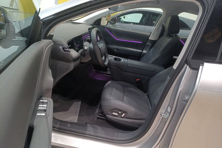 Used XPeng G6 2025 625 Long-Range Max Flagship Edition Driver Seat