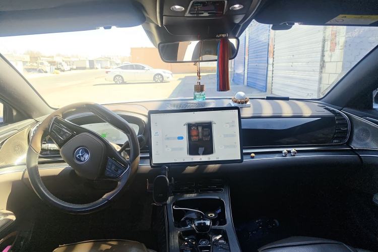 Used BYD Han 2023 DM-i Champion Edition 121KM Prestige Model
