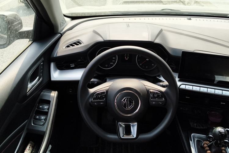 Used MG 5 2023 180 DVVT Manual Fashion Edition
