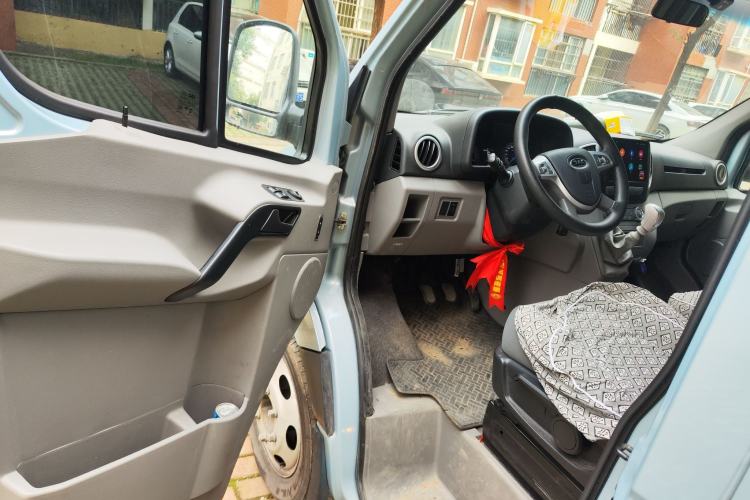 Used JAC Sunray 2024 2.0T Long-Wheelbase Express with Dual Tires High Roof—5/6/7-Seater
