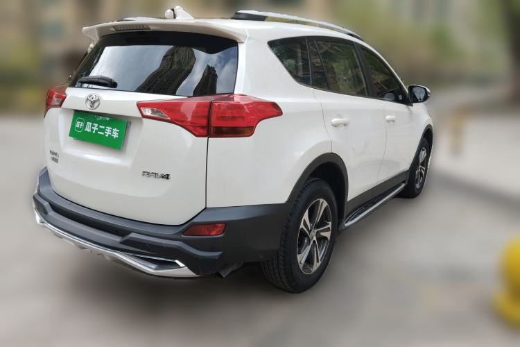 Used Toyota RAV4 2015 2.0L CVT Two-Wheel Drive Fashion Edition
