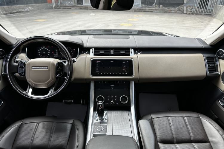 Used Land Rover Range Sport 2018 3.0 SC V6 HSE DYNAMIC Interior 3