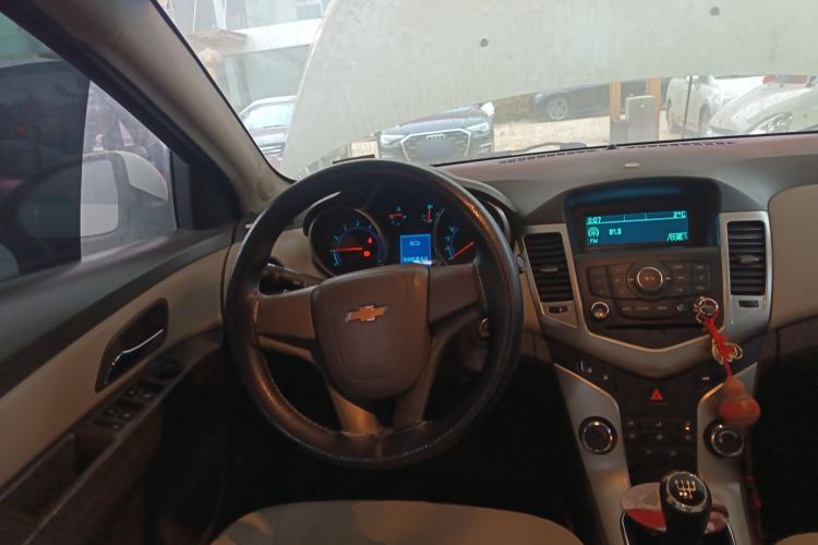 Used Chevrolet Cruze 2015 1.5L Classic SL MT