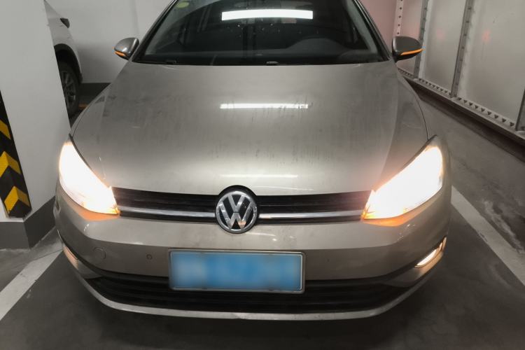 Used Volkswagen Golf 2018 1.6L Automatic Fashion Model
