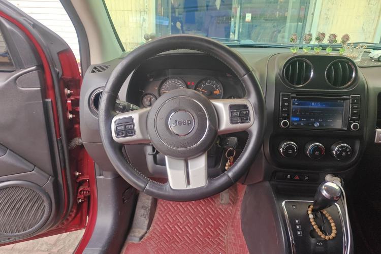 Used Jeep Compass 2014 Revised Version 2.0L Two-Wheel Drive Entry-Level Edition