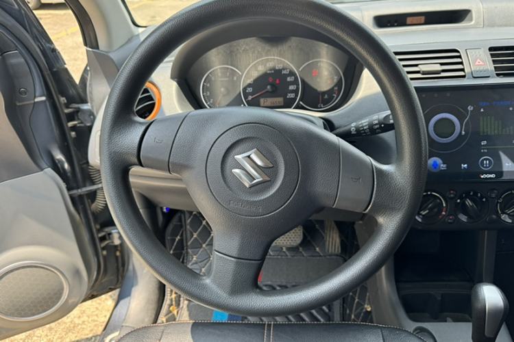 Used Suzuki Swift 2016 1.5L Automatic Fashionable Coolplay Edition
