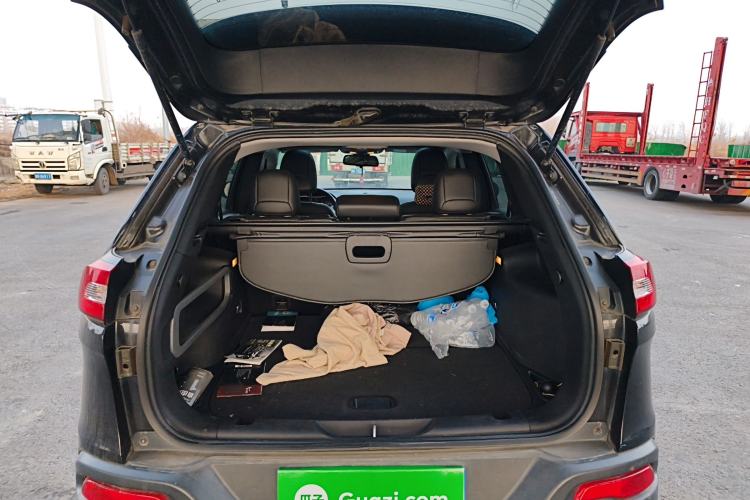 Used Jeep Cherokee 2016 2.4L Leading Smart Version