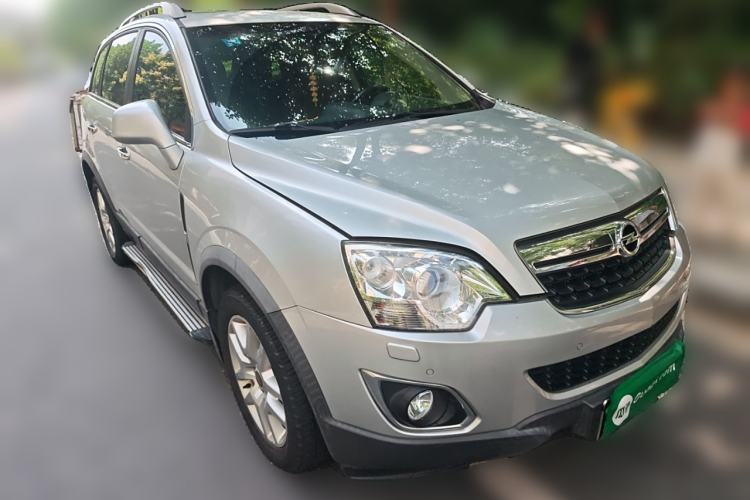 Used Opel Antara 2011 2.4 Luxury Two-Wheel-Drive Version
