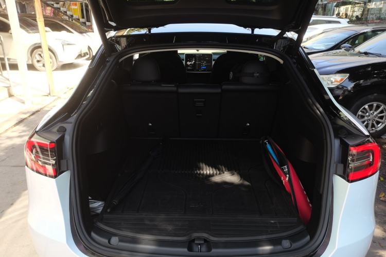 Used Tesla Model Y 2022 Rear-Wheel-Drive Version