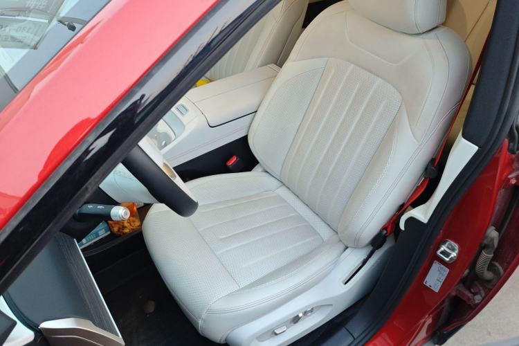 Used ONVO L60 2024 60 kWh All-Wheel Drive