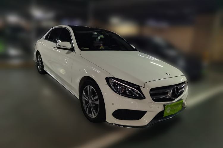 Used Mercedes-Benz C-Class 2016 C 200 L Sport Edition Front Right 45 Deg