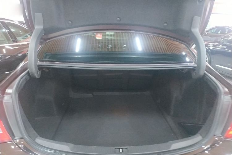 Used Buick LaCrosse 2016 28T Luxury Version Trunk