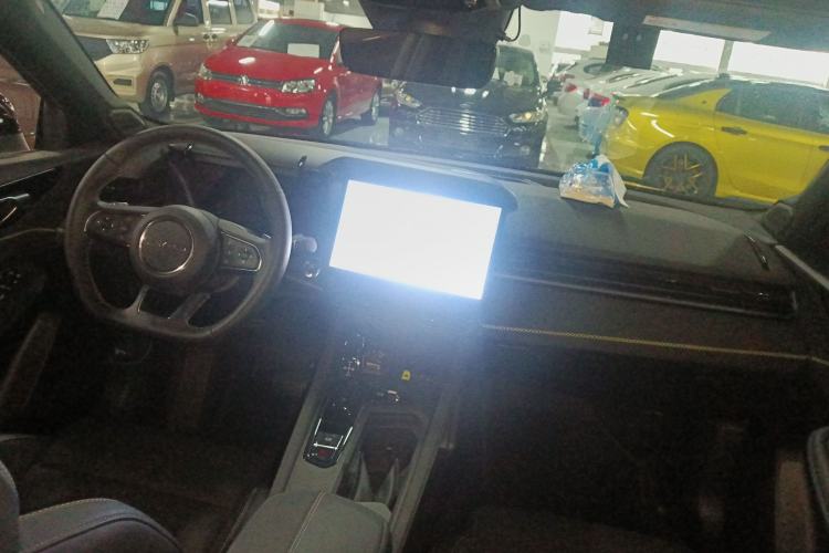 Used Lynk & Co 03 2023 1.5TD DCT JingPro Center Console