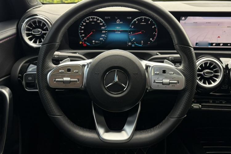 Used Mercedes-Benz A-Class 2022 Restyled A 200 L Sport Sedan Fashion Version Interior 2