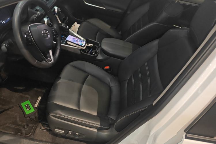 Used Toyota RAV4 2023 2.0L CVT Two-Wheel Drive Fashion Plus Edition
