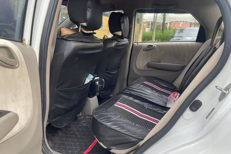 Used Everus S1 2014 1.3L Manual Comfort Edition
