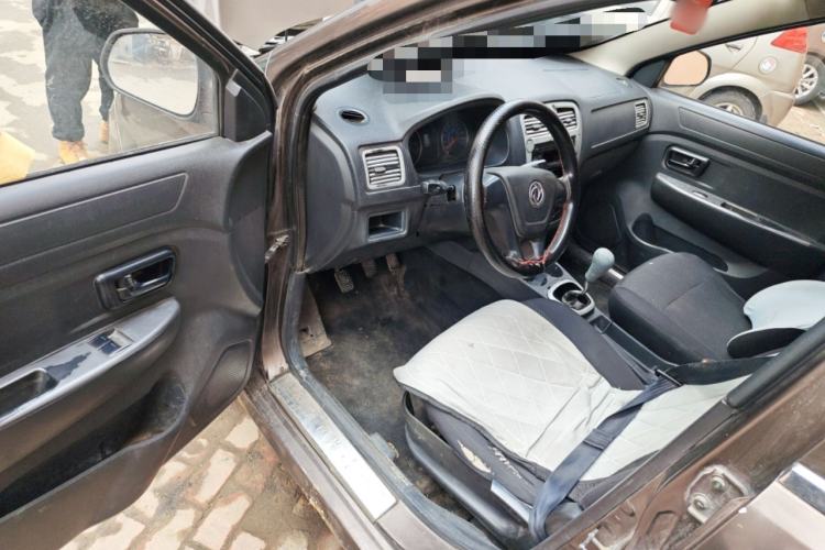 Used Dongfeng Fengon 330 2016 1.2L Manual Base Version DK12-07 Driver Seat