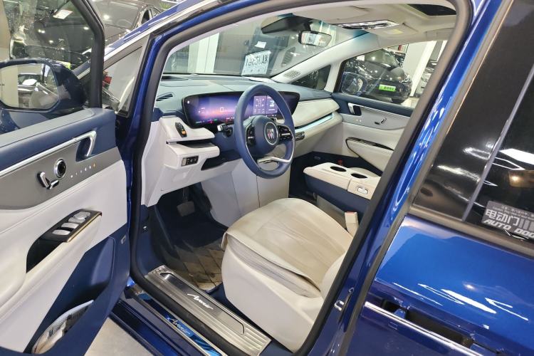 Used Buick GL8 New Energy 2024 Lu Zun Luxury Edition 6-Seater
