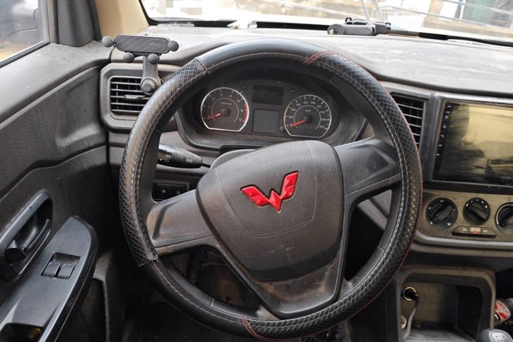 Used Wuling Hongguang V 2021 1.5L Jingqu Version LAR
