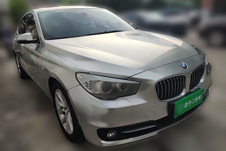 Used BMW 5 Series GT 2015 528i Leading Model Front Right 45 Deg