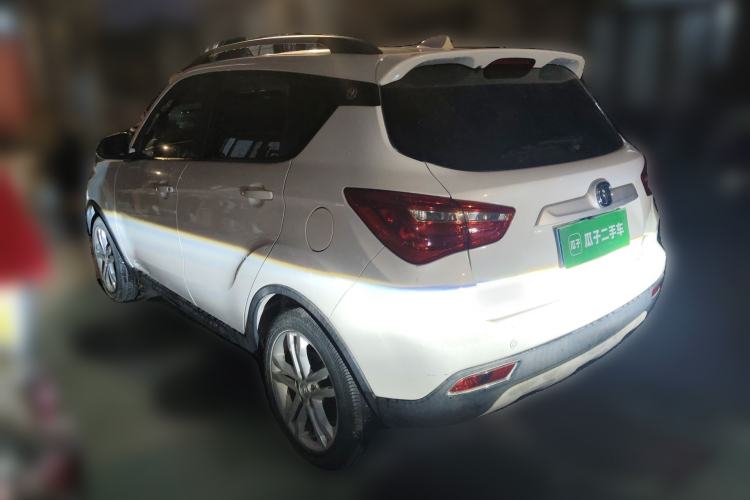 Used CHANGAN CS35 2017 1.6L Manual Luxury Model
